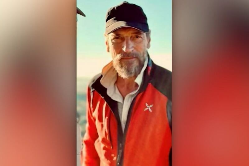 Family of missing actor Julian Sands releases 1st statement since his hiking disappearance